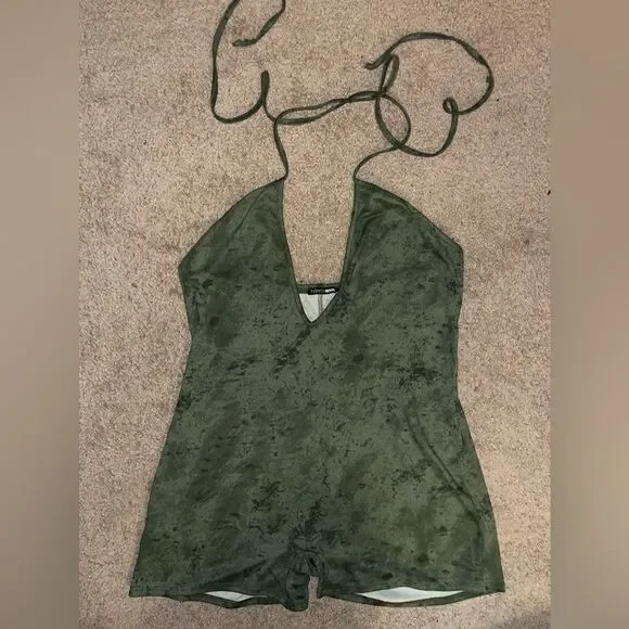 Fashion Nova Women's Sueded Yoga Jumpsuit Size 1X 🔥 - Picture 3 of 7